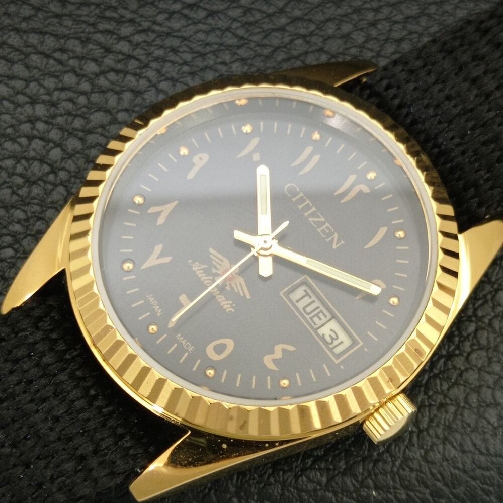 Vintage 1979 Citizen Automatic Mens Gold Watch W/daydate & Black accents - Picture 6 of 10